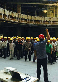 施工團(tuán)隊(duì)風(fēng)貌 施工團(tuán)隊(duì)風(fēng)貌