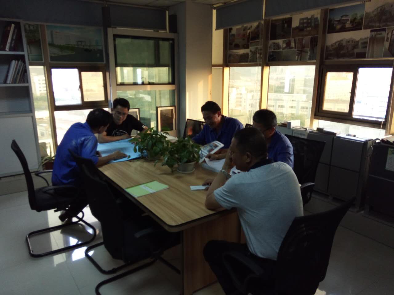 項(xiàng)目施工團(tuán)隊(duì)