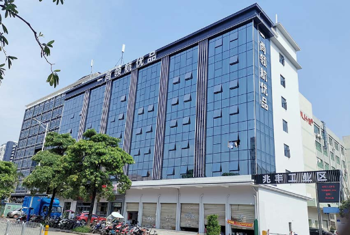  深圳寫字樓外墻做玻璃幕墻多少錢一平米？ 