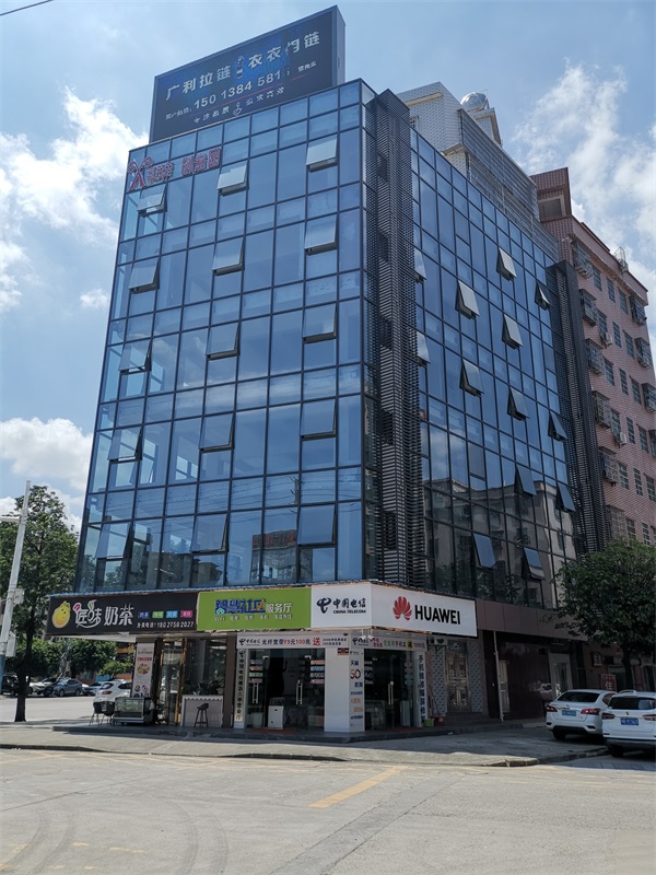 深圳玻璃幕墻施工報(bào)價(jià) 深圳玻璃幕墻施工報(bào)價(jià)