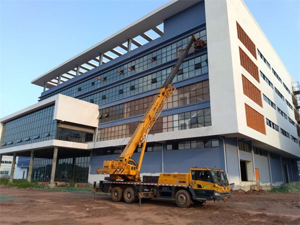 隱框玻璃幕墻玻璃板塊脫落原因分析 ，看完一目了然-中東幕墻